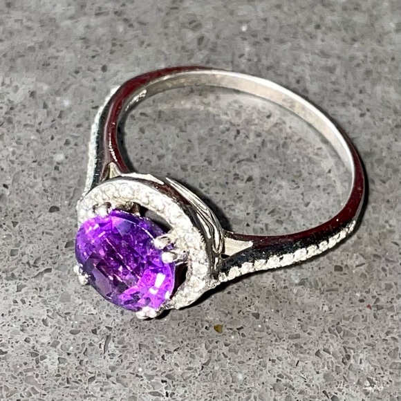 NEW Round Amethyst Halo Ring with Diamond Aura accents on 925 silver sz 9 - Picture 6 of 9